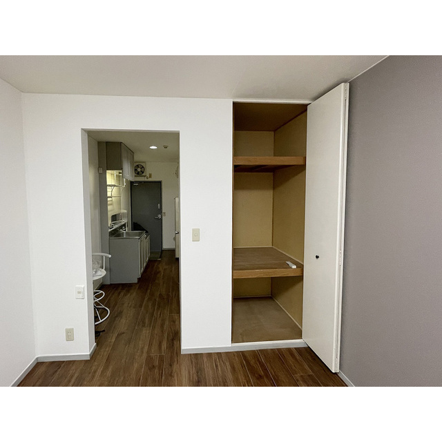 ひかりコーポ小日向105号室 収納あり