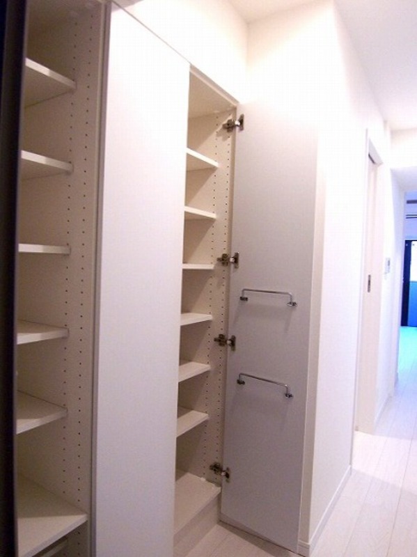 ステージファースト飯田橋アジールコート 収納