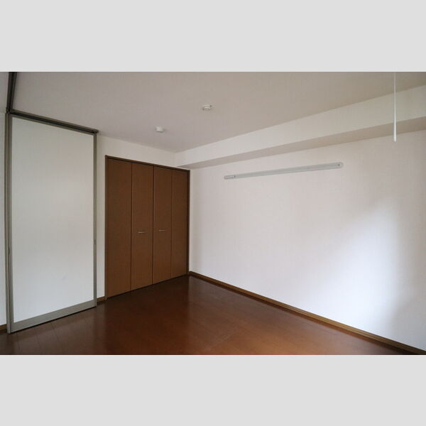 マリンハイツ102号室 洋室