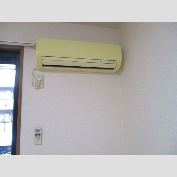 トリニシティ　壱番館102号室 エアコン
