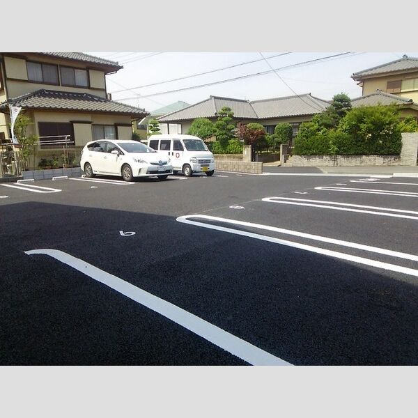 フェリス　B棟105号室 駐車場