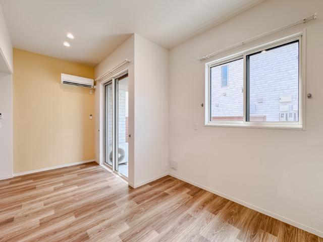 美園ミノリエ リビング