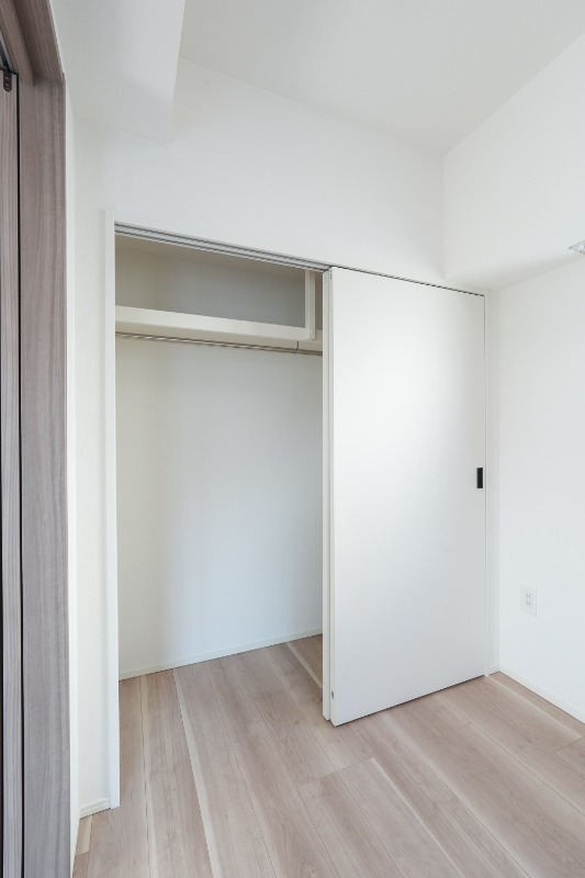 ドゥーエ日暮里Ⅲ4階 収納