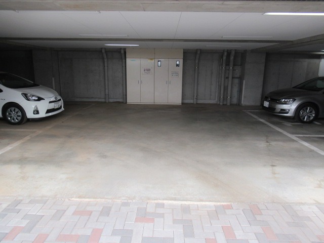 リガーレ浮間公園4階 駐車場