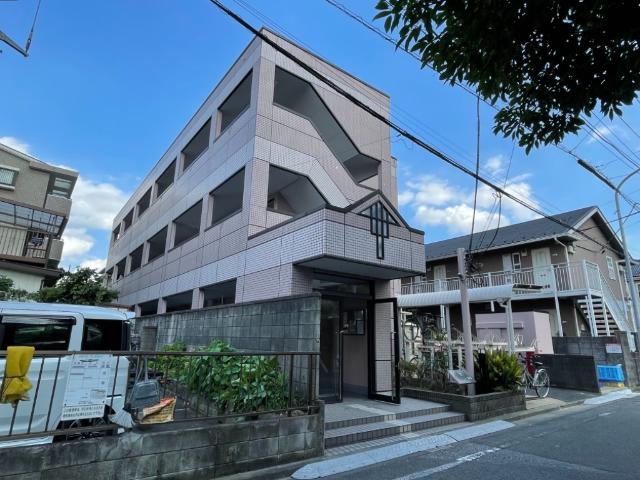 グランチェスタ戸田公園 外観写真（昼）