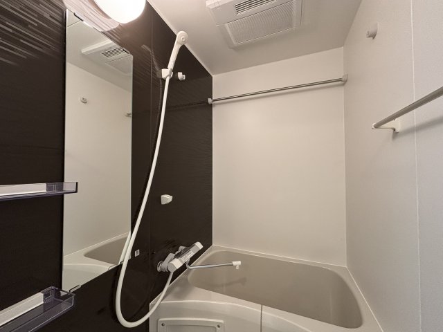 ケイディーエックスレジデンス原木中山0327号室 お風呂