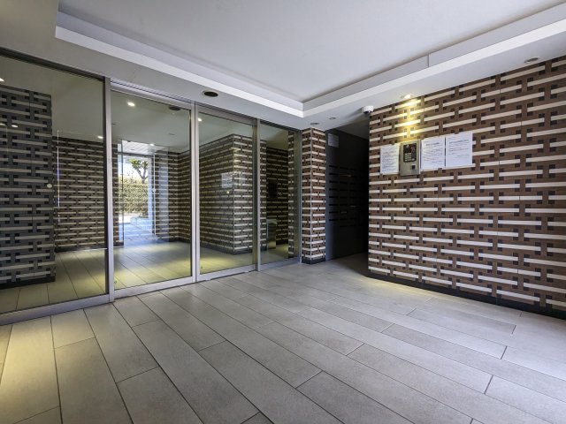 プレミアムキューブ三宿205号室 ロビー