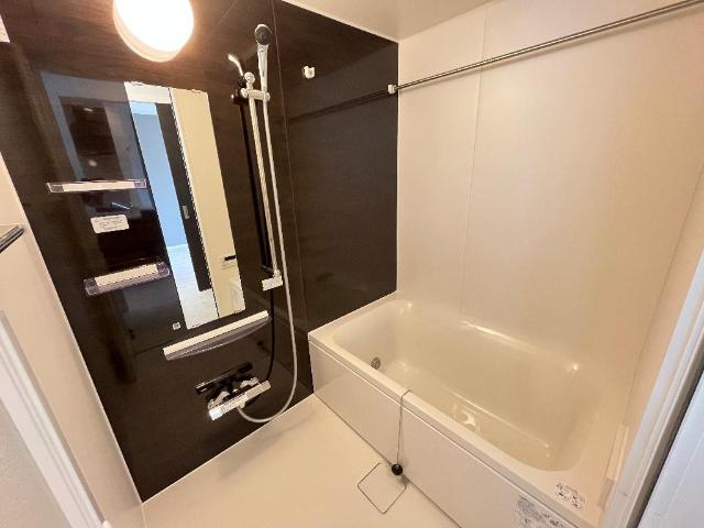 ヴェールコリーヌⅢ バス