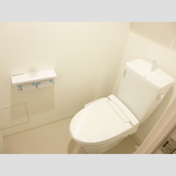 クレアガーデン302号室 トイレ