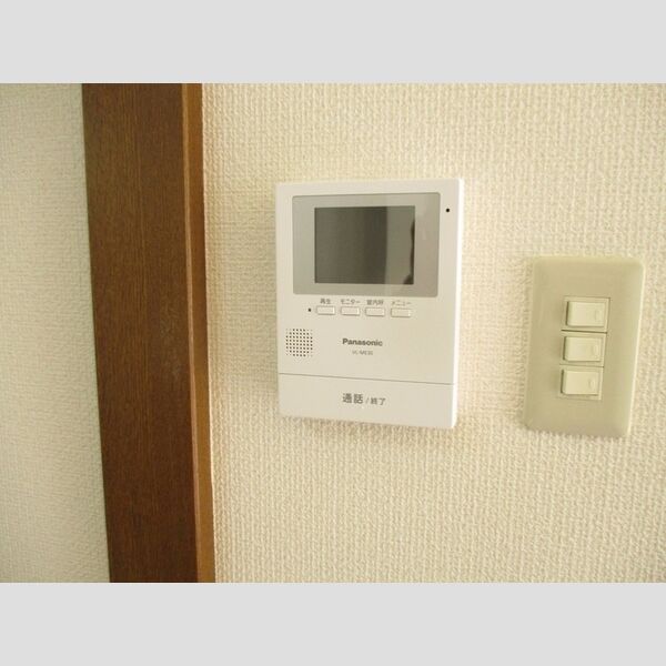 エコガーデン　C棟210号室 TVインターホン