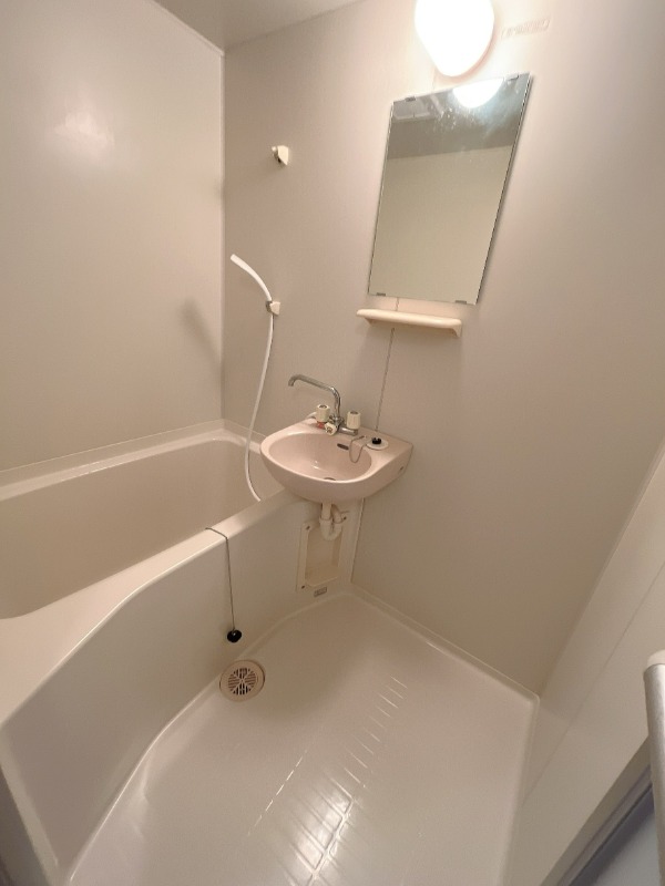 フローラマツノⅡ ゆったりバスルーム♪　２点ユニット