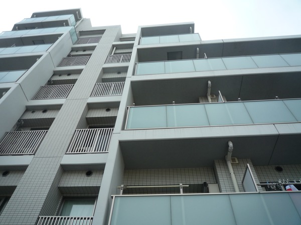 サットンアリビオ八王子103号室 外観