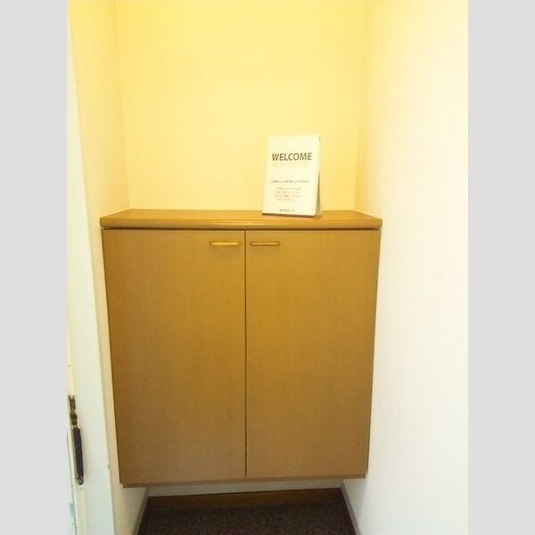 ヴィラモデルナ　B103号室 玄関