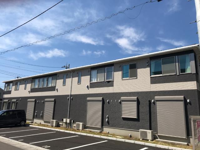 シャンブル 外観写真（昼）