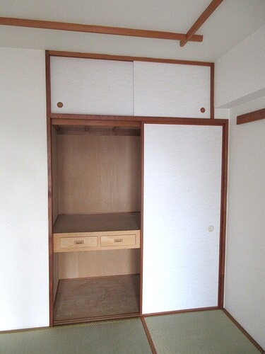 ライオンズプラザ梅島 和室　押入