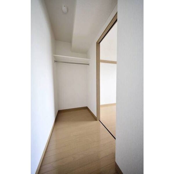 ソフィアガーデン0402号室 収納