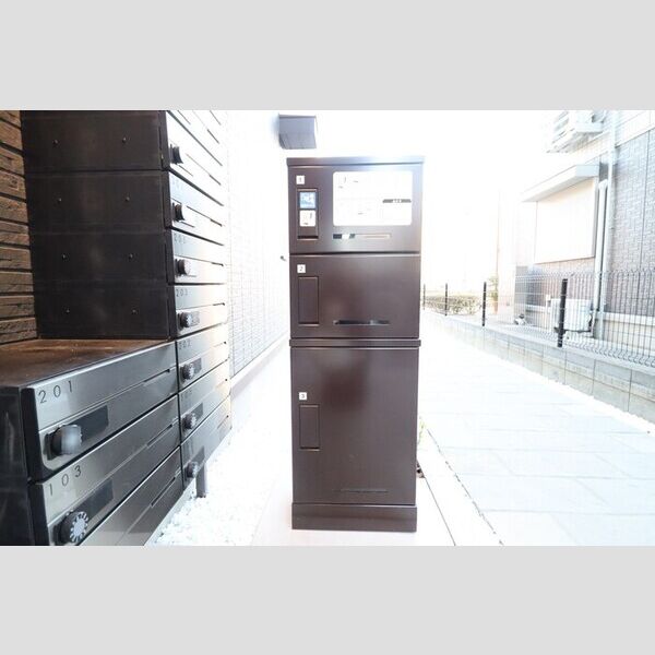 リベルテ 宅配ボックス