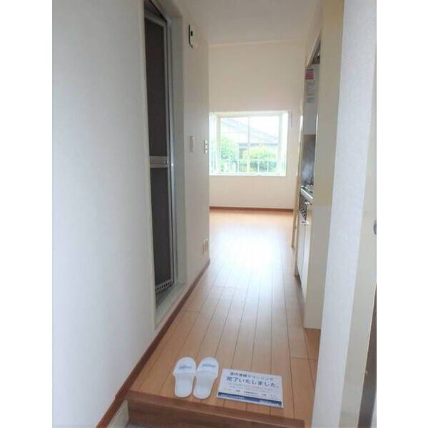 フレンドハウス0102号室 玄関