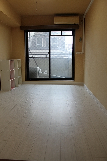 菱和パレス池袋本町 リビング