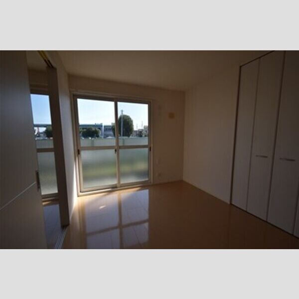 ベルフローラC102号室 居室