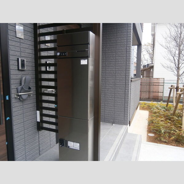 ディアコート新宿107号室 ポスト&宅配ボックス