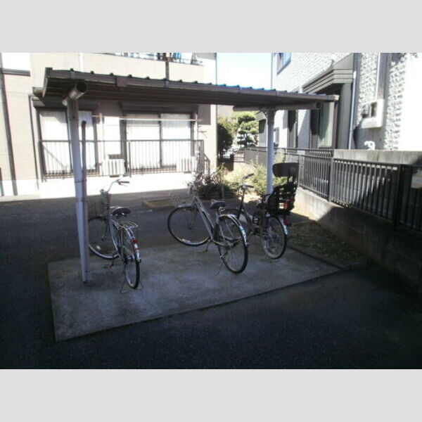 ロータスヴィレッジ　B 駐輪場☆