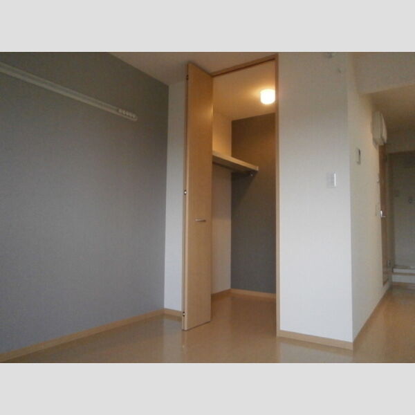 ソレアード201号室 同建物別部屋の参考画像