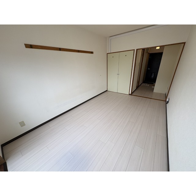 リュミエ本厚木305号室 リビング