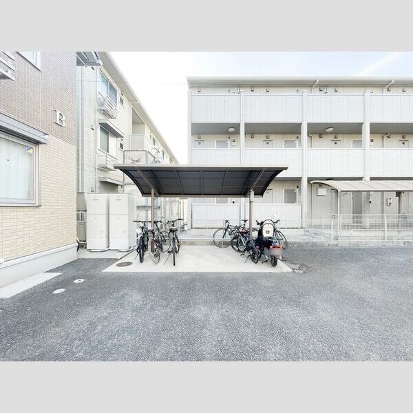 ウィット吉川　B 周辺