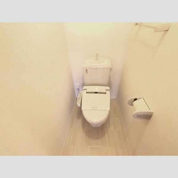 ラマージュⅡ203号室 温水洗浄暖房便座