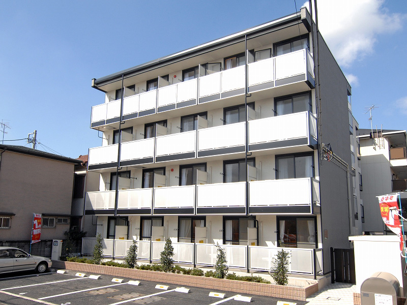 レオパレスグレイスⅢの外観画像