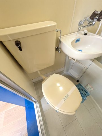 セントラル三ツ沢105号室 トイレ