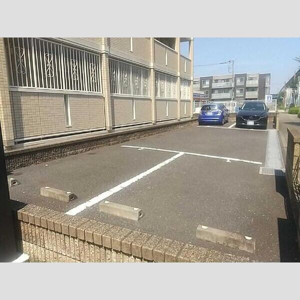 エスパシオ 駐車場