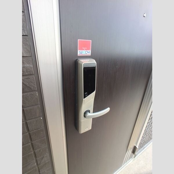 フェリシアKarakida 玄関ドア(ICカード&暗証番号どちらも使用できます)