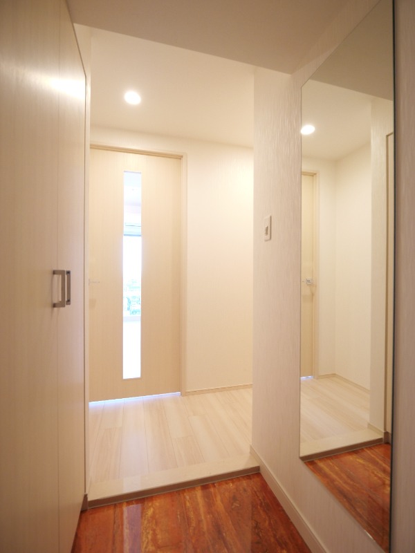 プレジオ西新井4階 玄関