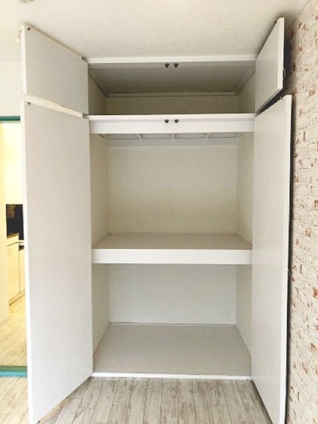 メゾン河辺203号室 収納