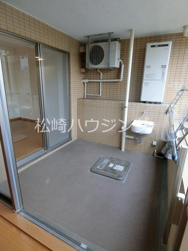 ディアクオーレ中野文園 バルコニー