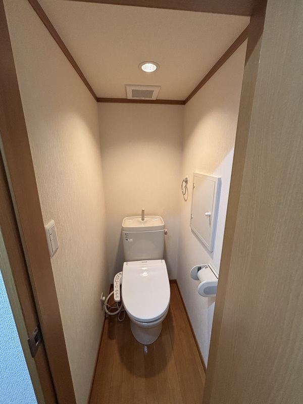 グランデ・ハナブサ2階 トイレ