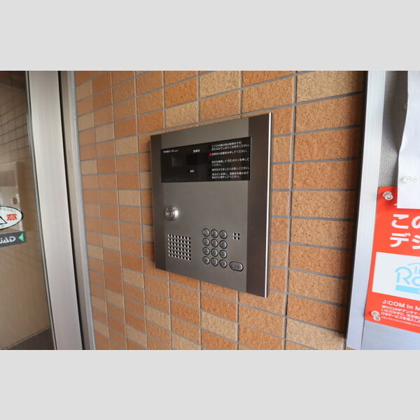 ラクサリー国分寺203号室 オートロック