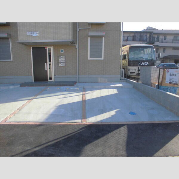 ヴィラ登戸町 駐車場