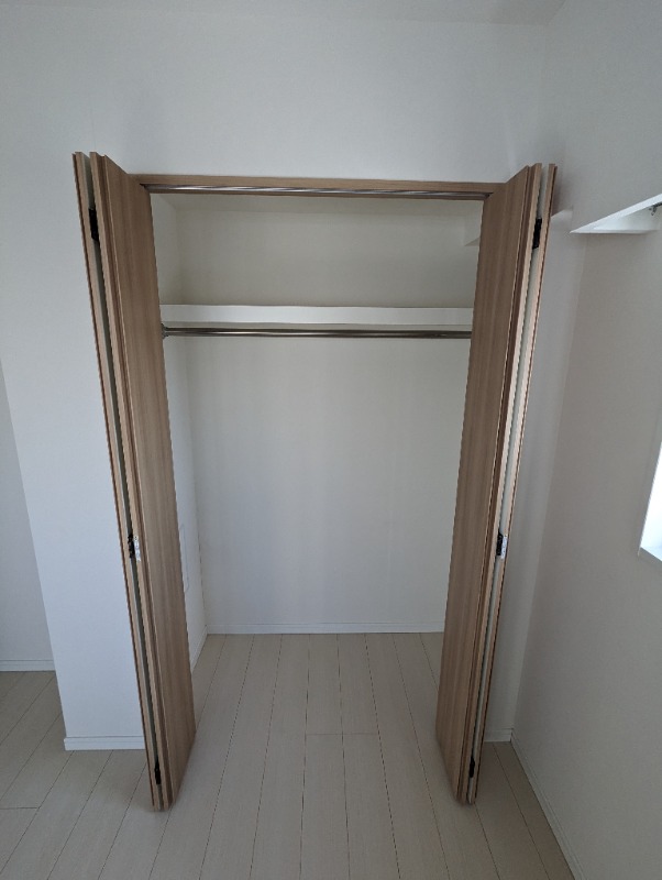 グランパーク町屋7階 洋室2