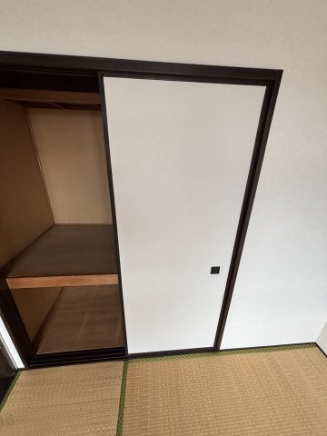 ファミール清水 収納