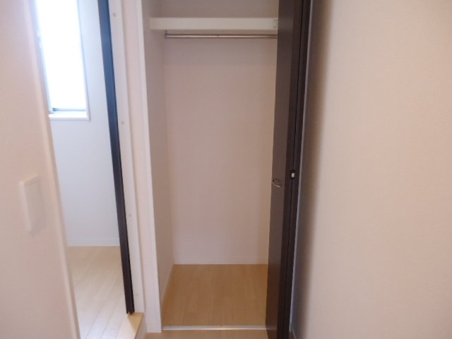 Ｍｉｌｄ　Ｓｐｒｉｎｇｓ（マイルドスプリングス） クローゼット（イメージ）