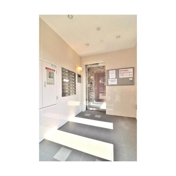 ベルエールA棟102号室 エントランス