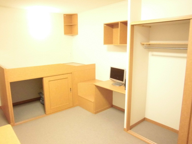 レオパレスプロシード３ 寝室