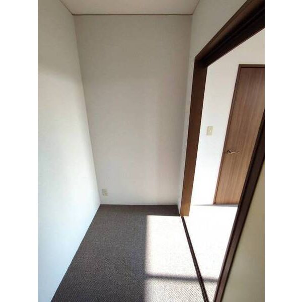 レジデンスヤマダ　テラスハウス 収納