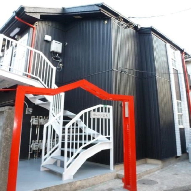 カレッジ志木の外観画像