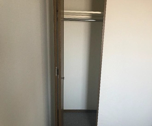 ライオンズマンション南行徳 クロゼット（２面採光の洋室）