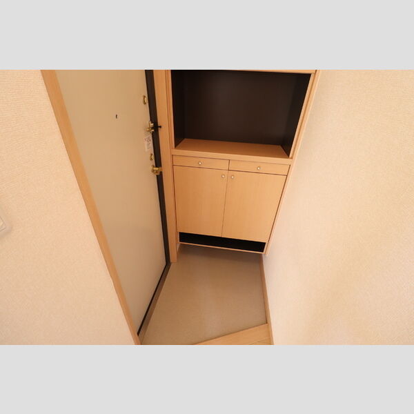 メゾン・ヴェール 玄関