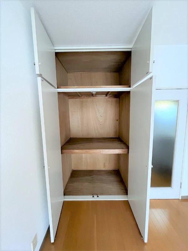 タウンコート丸義(E-146) 収納